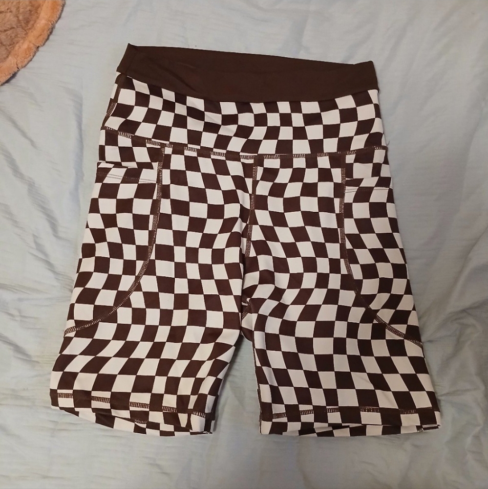Wilo the Label- Brown checkered biker shorts sz M